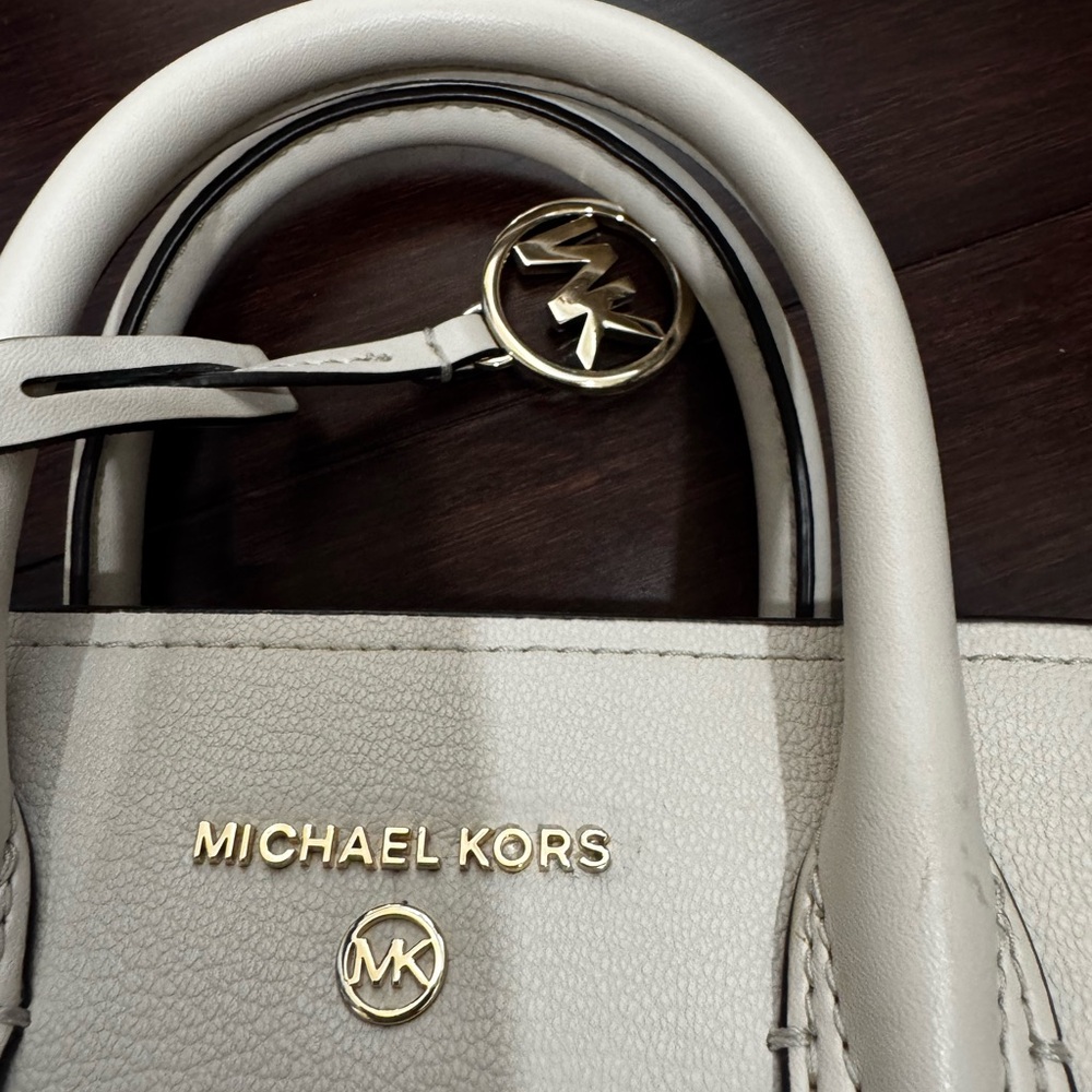 Michael Kors Cream Handbag
